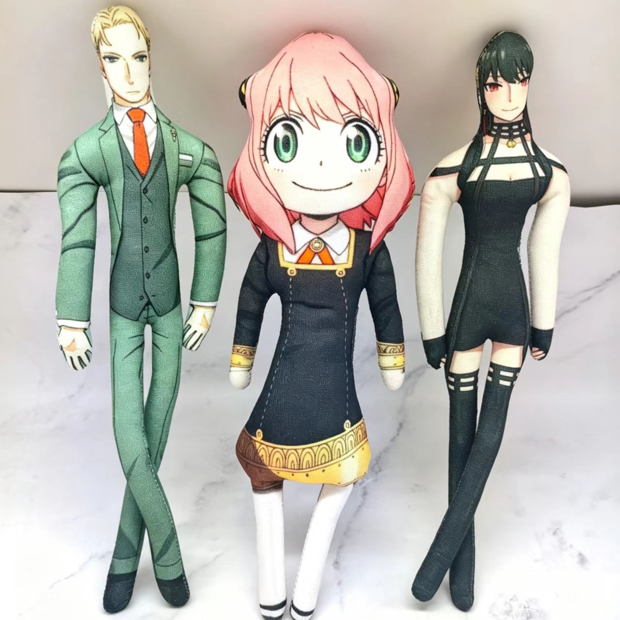 Anime Cosplay Yor Forger - دمية سباي فاميلي المحشوة أنيا لويد